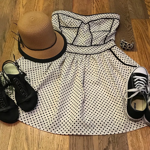 sugar lips Dresses & Skirts - 🌟Sugar lips Luisa Polka Dot Dress✨